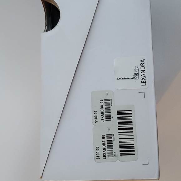 Gladiator Sandals Black and Silver, US 6 - Picture 6 of 7